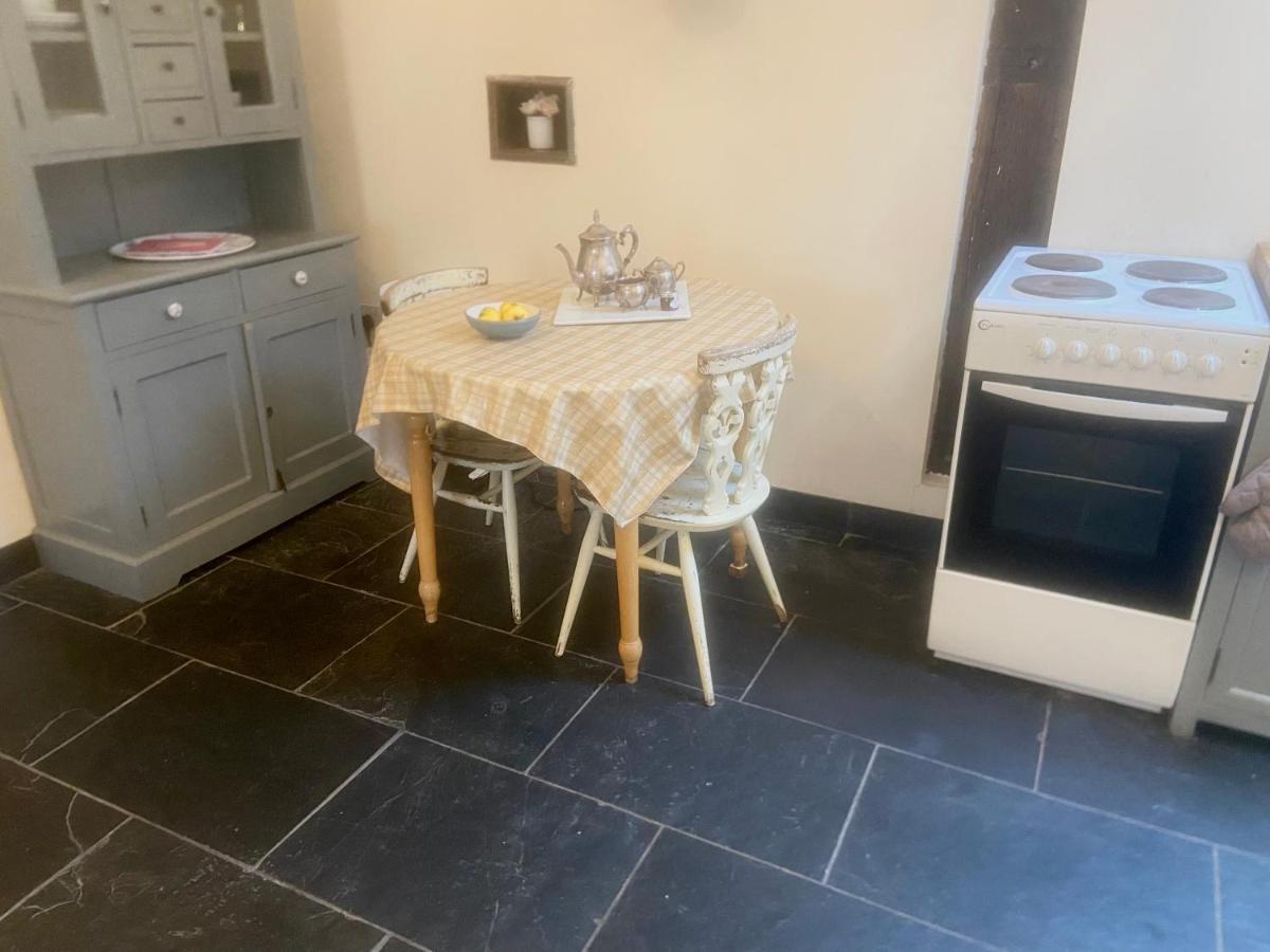 Beautiful 1-Bed House In Gloucestershire Westbury on Severn Exteriör bild